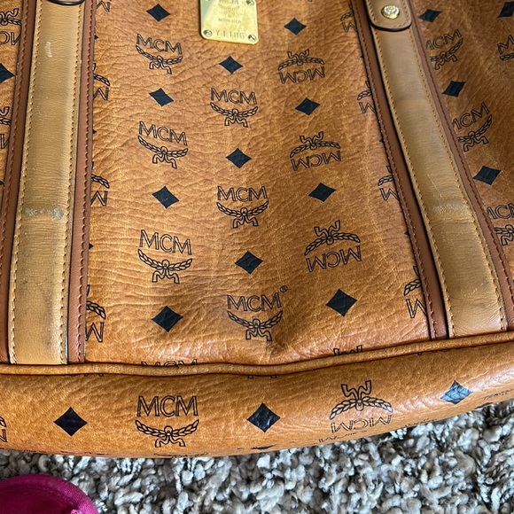 MCM tote - Picture 15 of 16